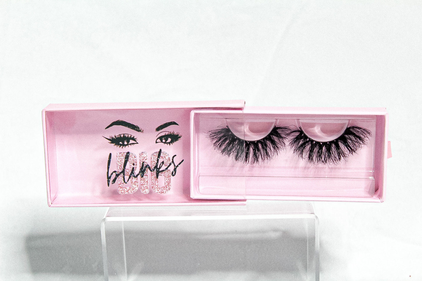 Fluffy Lashes