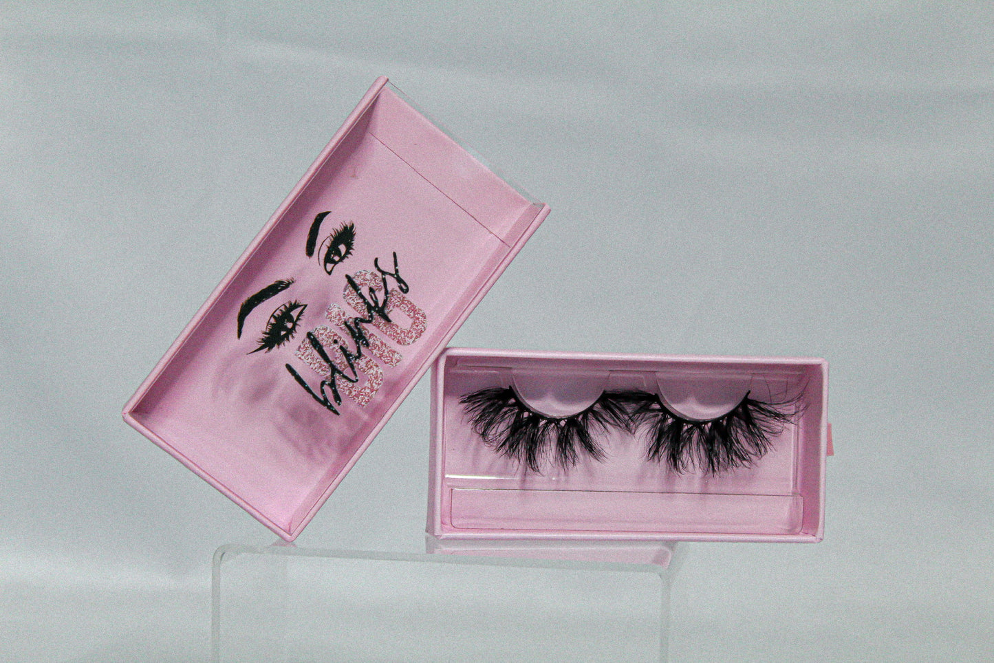 Extraordinary Lashes